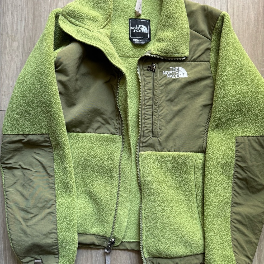 The North Face Olive and Light Green Two-Tone Fleece Jacket